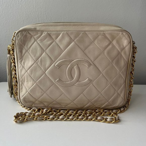 Chanel Quilted Leather Camera Bag Ivory / Neutral w/ Gold Tone Hardware +Dustbag - Picture 1 of 9